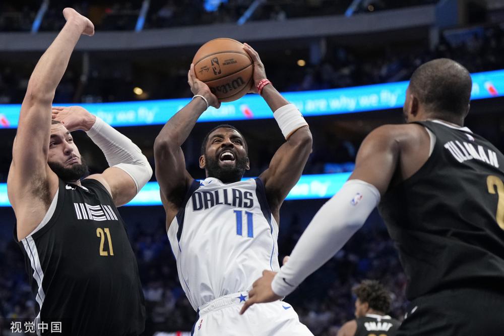 与此同时 与此同时