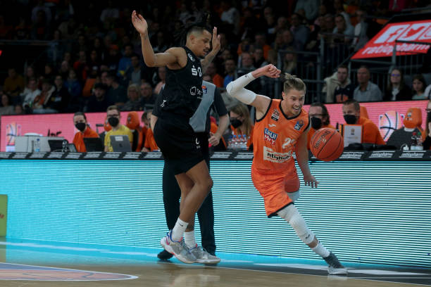 富的进攻选 富的进攻选