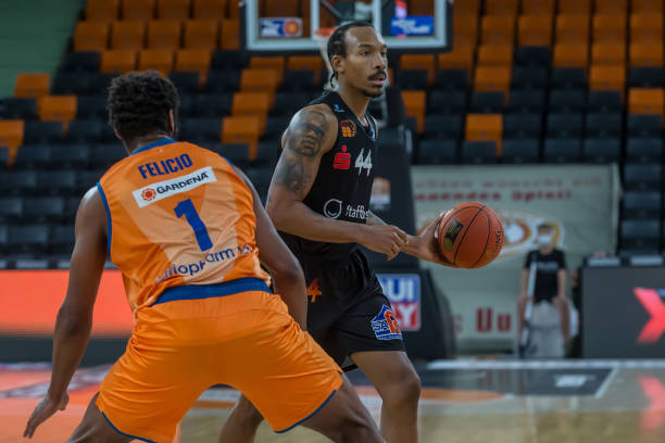 巴萨的操作 巴萨的操作